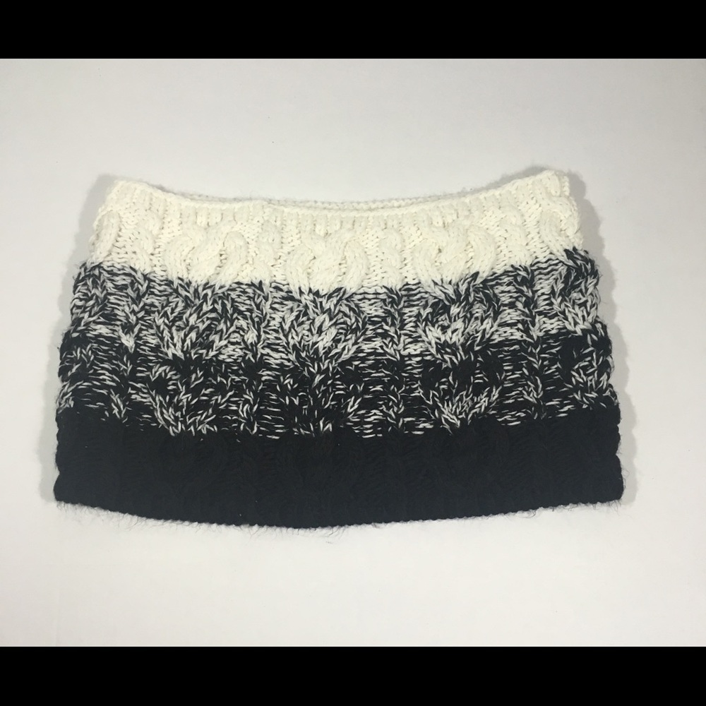 Black and white circle scarf.
